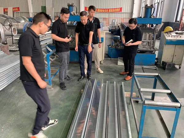 Zhongnan trains salesmen Zhongnan trains salesmen