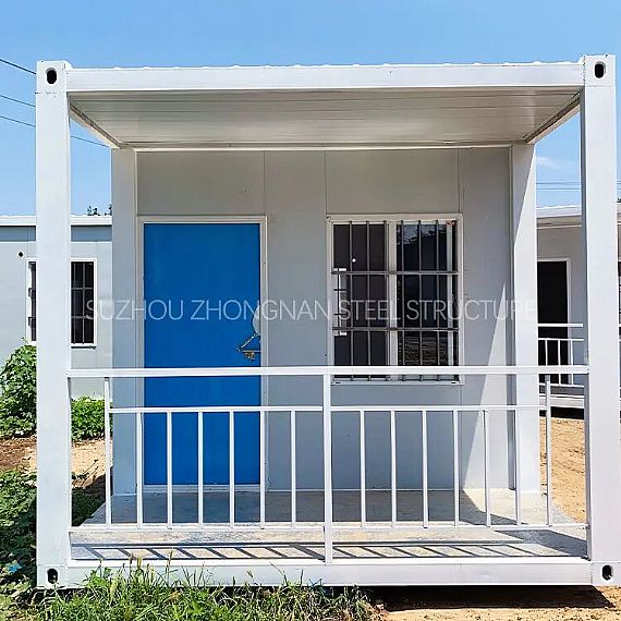 Maison de conteneur préfabriquée unique personnalisée