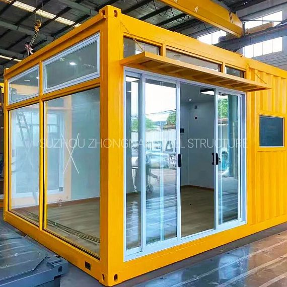 Magasin de conteneurs d'expédition préfabriqués